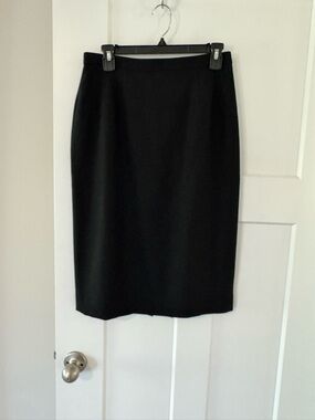 Kasper and Co Classic Black Pencil Skirt - Women's Professional Skirt